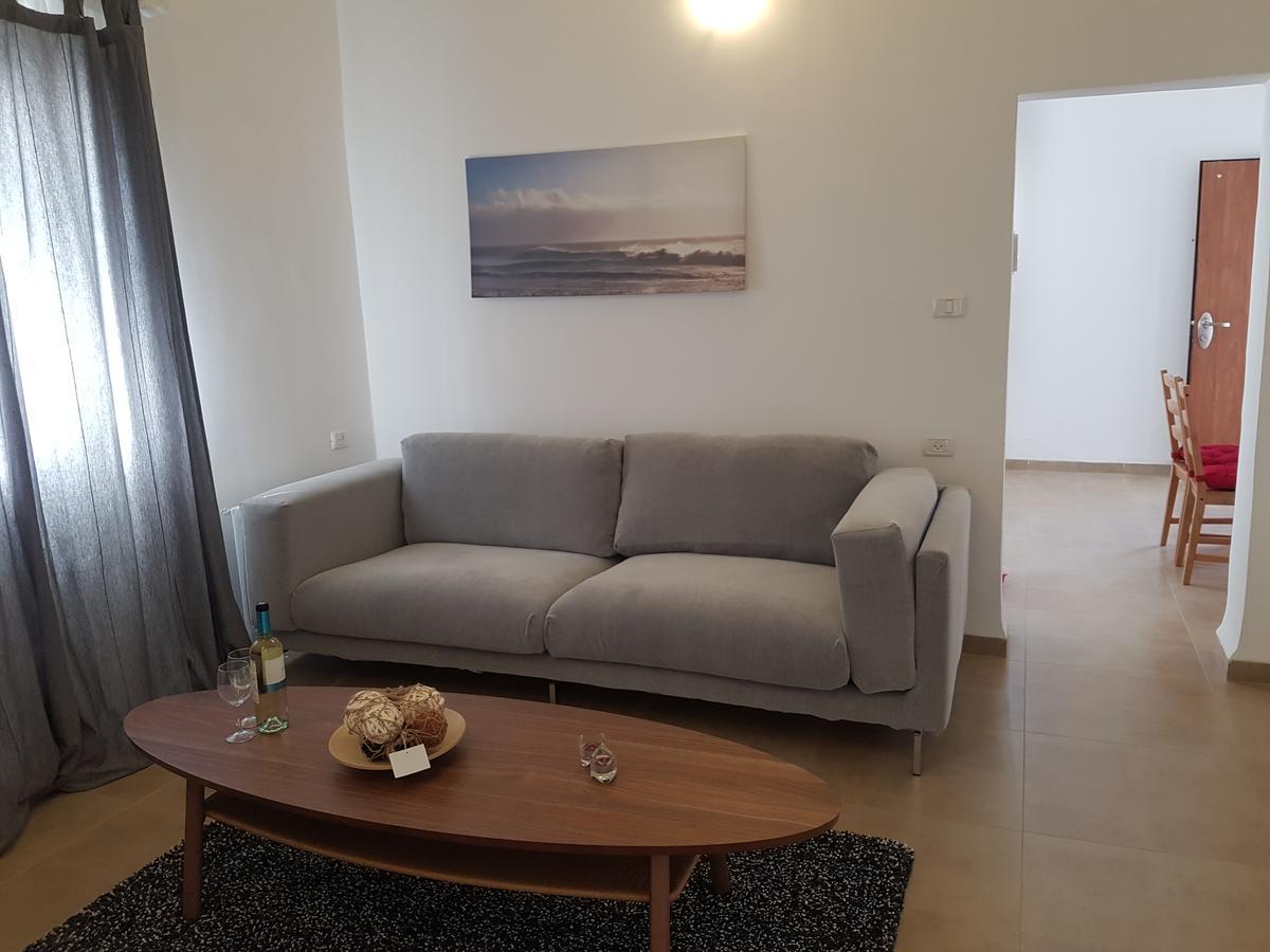 Aparthotel אבני החושן- Avnei Hoshen à Nahariya Extérieur photo